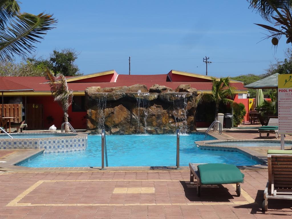 Del Rey Apartments Aruba Exteriör bild