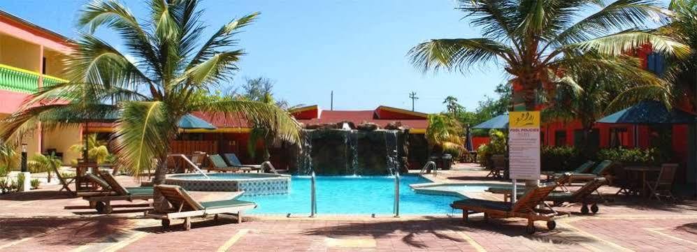 Del Rey Apartments Aruba Exteriör bild
