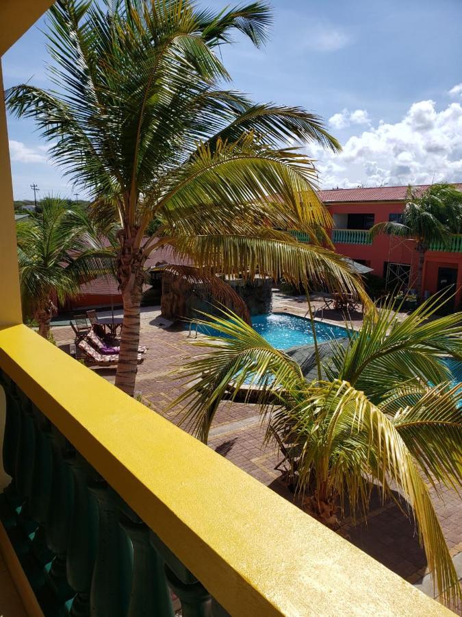 Del Rey Apartments Aruba Exteriör bild